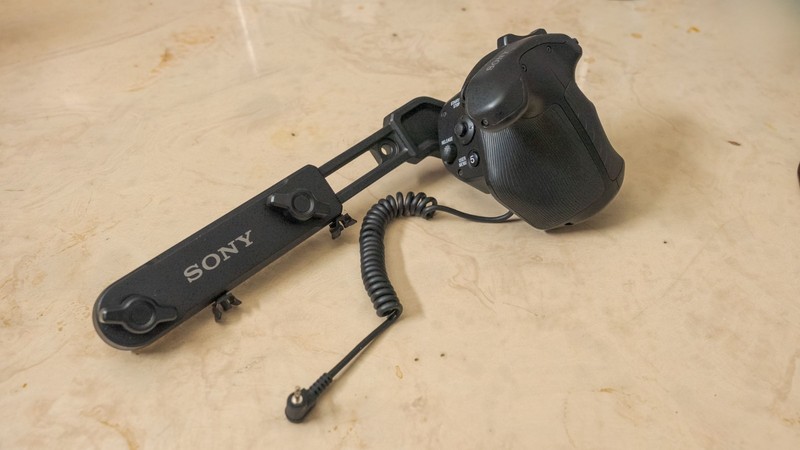 Sony Servo Grip assembly and arm for FX6, FX9, FS7, Burrano and others GP-VR100