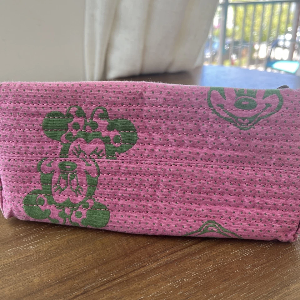 Disney Dooney Mini Crochet Rosa y Verde Foto 3 de 4