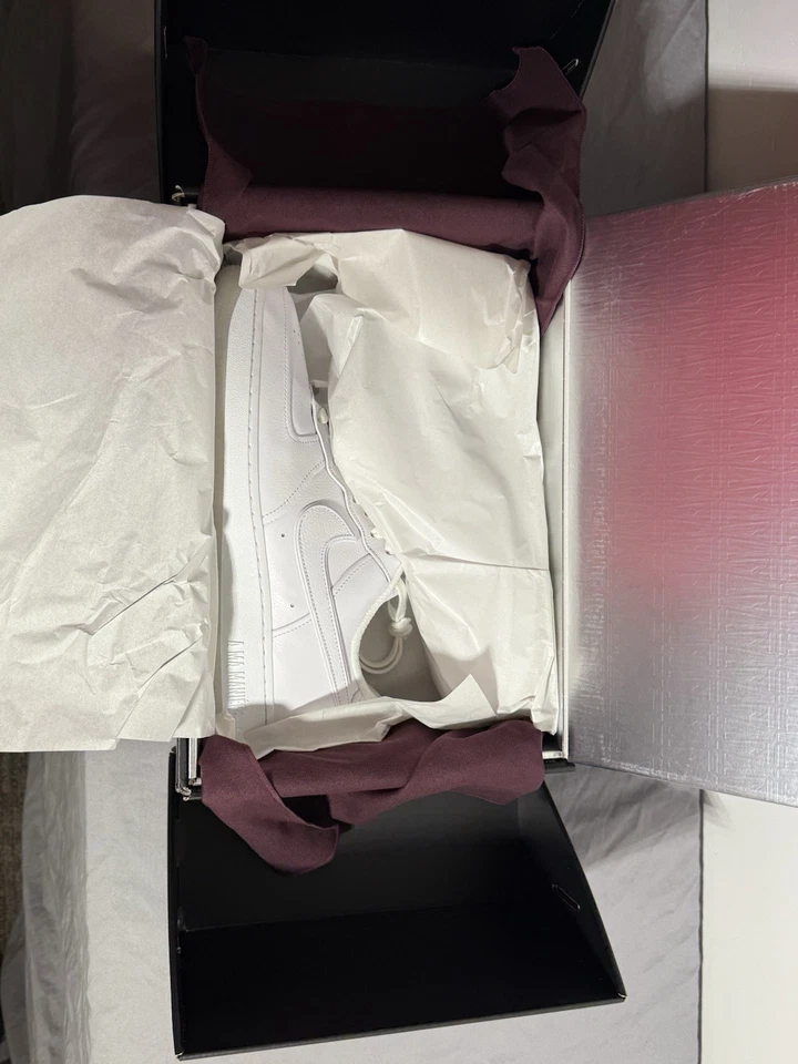 Talla 13W / 11.5M - Nike A Ma Maniére x Air Force 1 Bajo Triple Blanco W (NUEVO) Foto 4 de 4