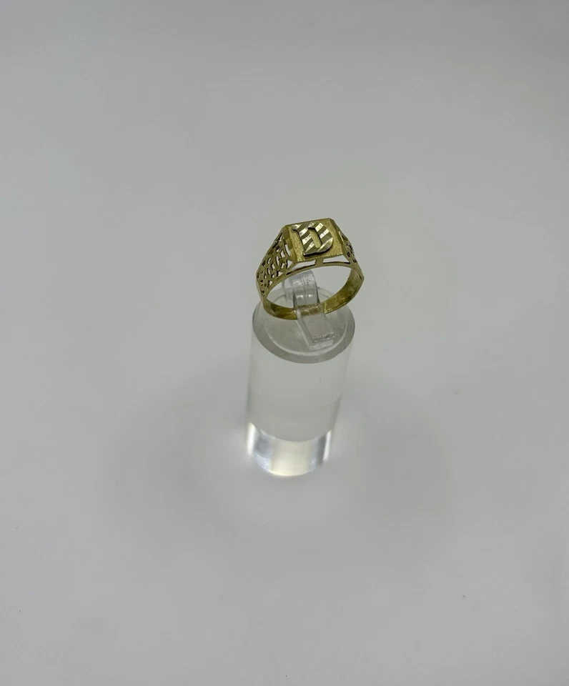 Vintage 14k Solid Yellow Gold Letter Unisex Ring Size 8 & 2 Grams In Weight - Image 2 of 4