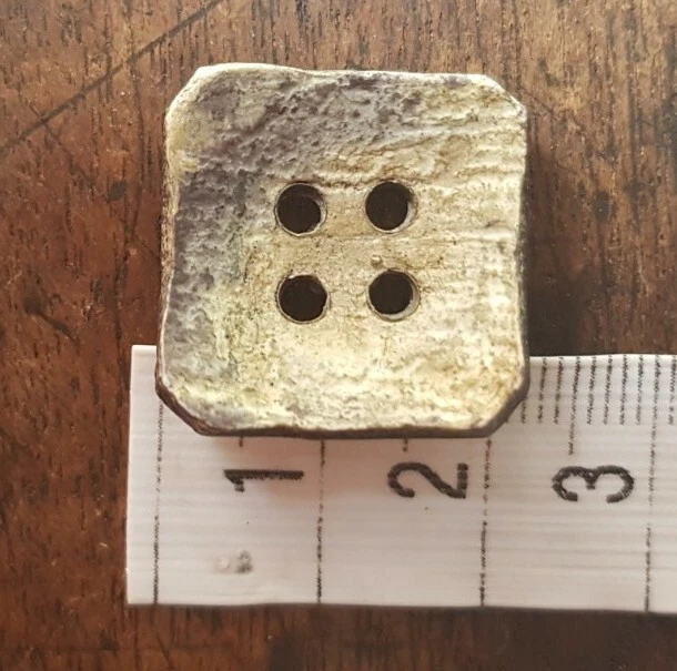  4 Vintage Buttons. rustic wood texture. New age. 90s - Image 2 of 4