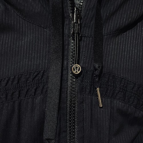 Lululemon Women's Black Dance Studio Reversible Jacket - Picture 7 of 14