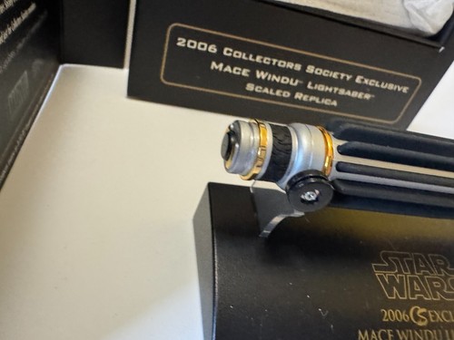 Star Wars Master Replicas .45 Mace Windu Lightsaber SW 401 MEMBERSHIP KIT 2006 - Picture 3 of 8