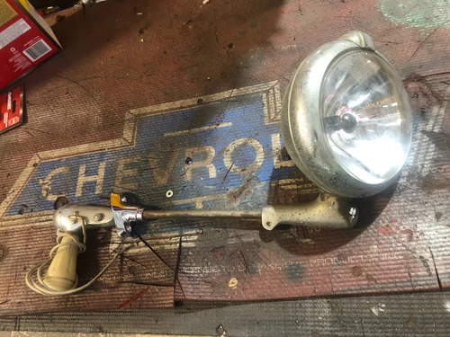 1946-1947-1948 CHEVROLET FLEETLINE DRIVER SIDE  SPOT LIGTH