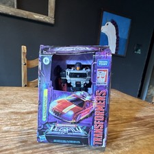 Hasbro Transformers Legacy Dead End Deluxe Class stunticon