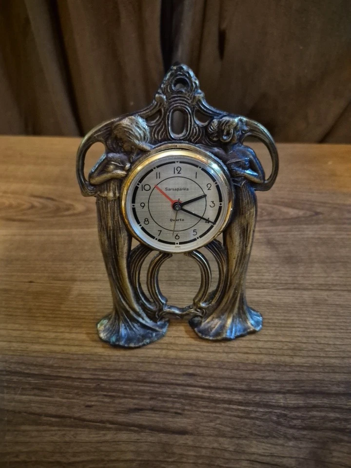 Sarsaparilla Deco In Collectible Shelf, Mantel Clocks (1970-Now