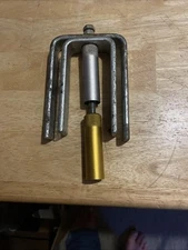 Performance Tool W80649 Steering Wheel Lock Plate  tools pre owned used once