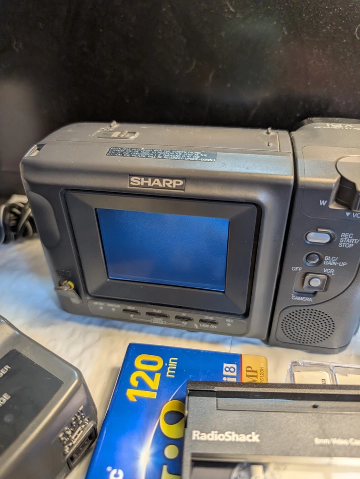 Sharp VL-E39U Viewcam Hi-Fi 8mm Camcorder w/ Charger, works great. - Image 2 of 4