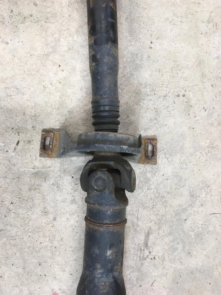 10 DODGE CHALLENGER Rear Drive Shaft (No Shipping) - Image 4 of 4