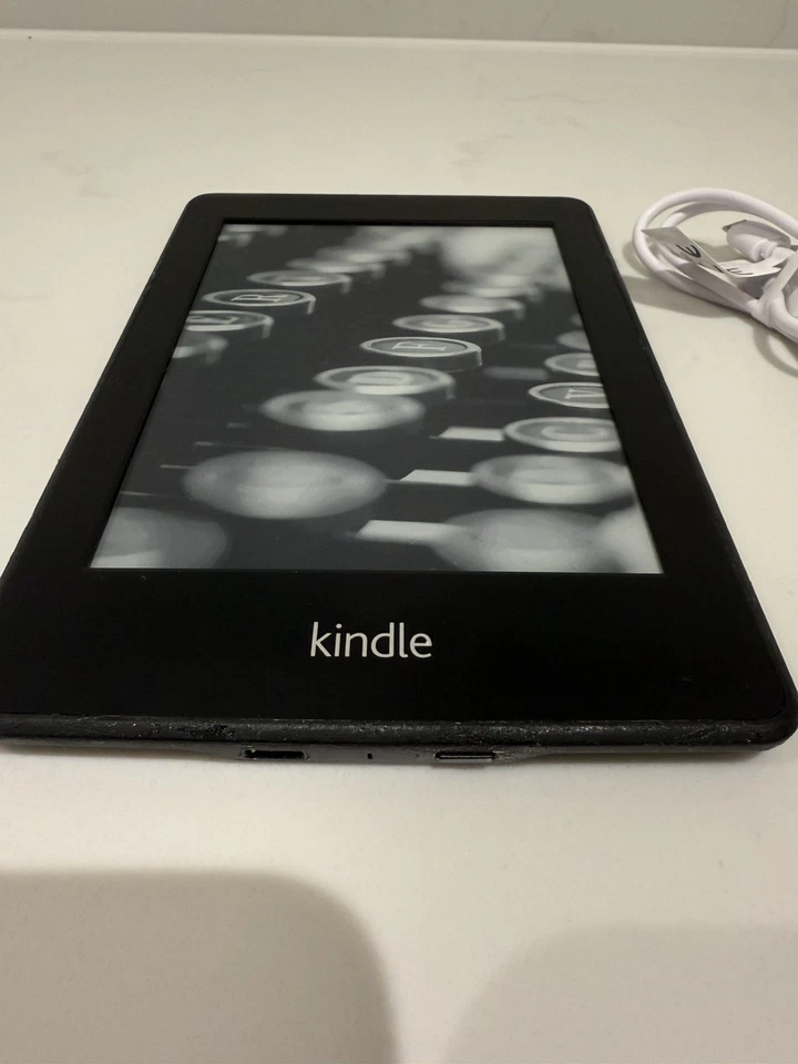 Amazon Kindle Paperwhite 5th Generation 2GB eReader Model EY21 - Image 4 of 4