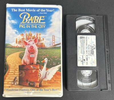 Babe Pig In The City VHS Tape Family Cartoon In Clamshell Case (1999 Used)