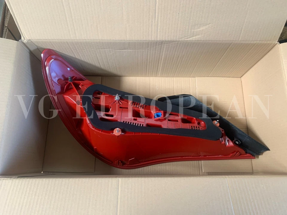 Lanterna traseira direita genuína Mercedes-Benz CLA-Class NOVA CLA250 CLA45 AMG - Imagem 3 de 4