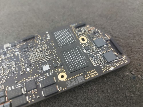 Apple MacBook Air A2179 Hauptplatine (DEFEKT) nur für Teile [Beschreibung lesen] - Bild 11 von 19
