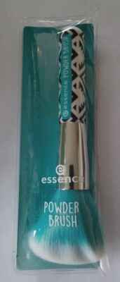 Essence Powder Brush Pinsel. Für ein gleichmäßiges auftragen von Puder