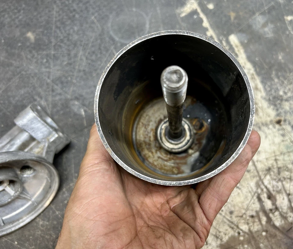 1955 - 1959 PONTIAC OIL FILTER HOUSING CANISTER ADAPTOR ( OEM USED ) A+ A+ A+ - Image 4 of 4