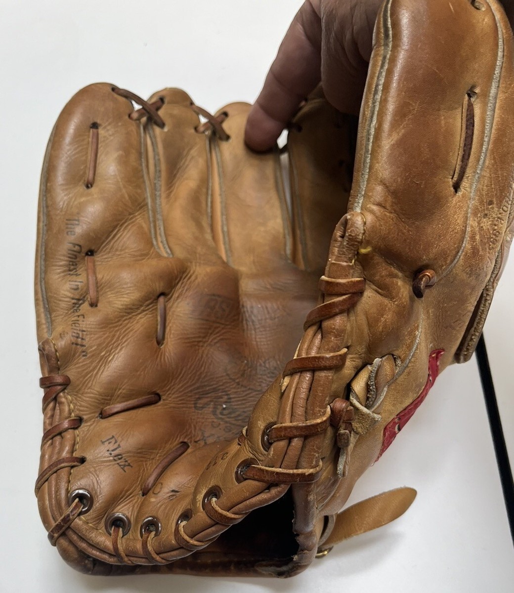 Rawlings XFCB17 Brooks Robinson Baseball Glove Wing Tip Fastback