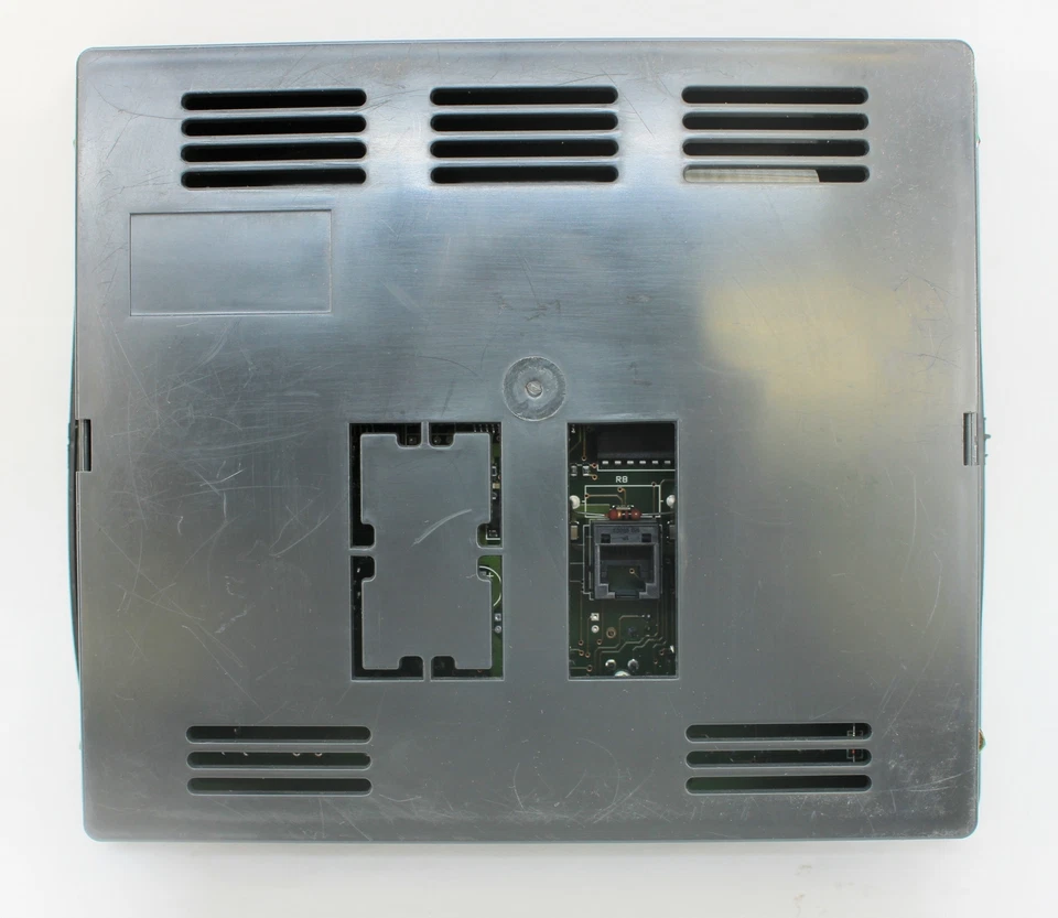 APC PCOIAF0CBB Temperature Humidity Controller Panel - Image 2 of 3