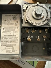 Paragon 8141-00 Defrost Control Commercial Refrigeration Timer.