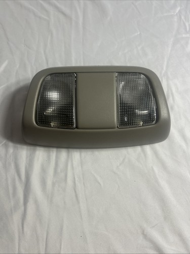 2002-2004 Nissan Xterra Frontier OVERHEAD MAP DOME INTERIOR LIGHT GRAY OEM