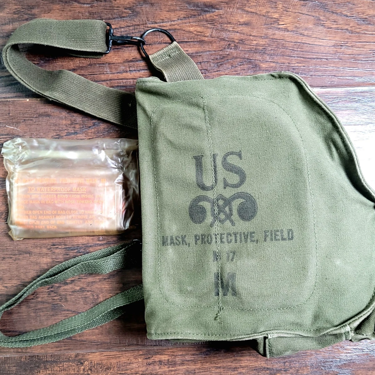 US Gas Mask Indiana Original Vietnam War Personal & Field Gear for
