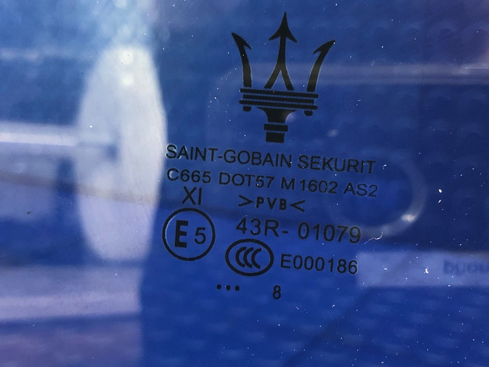 2014-2021 MASERATI GHIBLI FRONT RIGHT DOOR WINDOW GLASS OEM