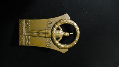 SWEDEN SPORTS CHAMPIONSHIP BRONZE PIN SIGN BY ARTIST - Picture 9 of 9