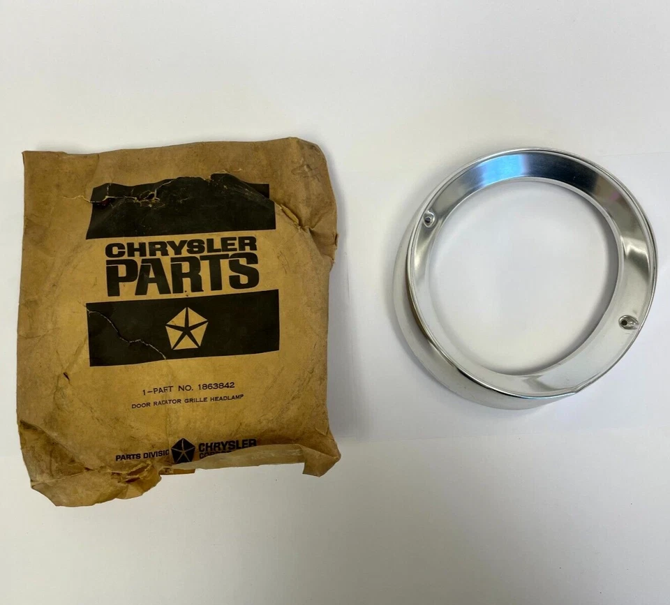 1960 Plymouth Valiant grade radiador farol porta moldura 1863842 NOS. - Imagem 4 de 4