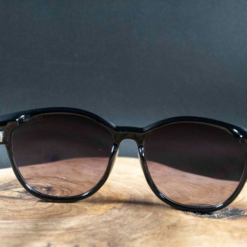 Levis Womens Sunglasses LEV104W Black Silver Frame Purple Gradient Lenses - Picture 4 of 8