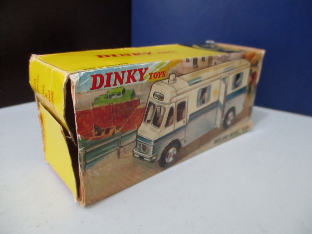 DINKY TOYS FRANCE - 588 - mint レア DINKY TOYS FRANCE - 588 - mint rare Cars