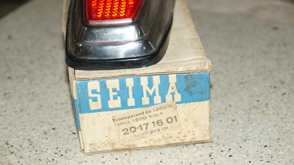 Luz trasera completa original SEIMA 613-01 para Simca 1500 Break 20171601 Foto 3 de 3