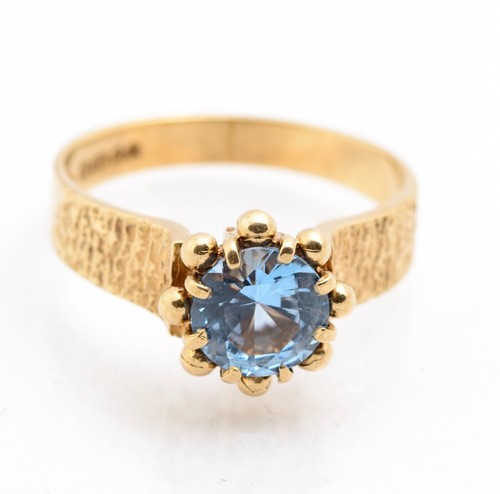 Vintage 9ct 9K Yellow Gold 1970's Retro Ring With Ice Blue Spinel (Lab-Created) - Picture 5 of 12
