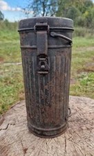 ORIGINAL  WW2 WWII GERMAN GAS MASK CANISTER