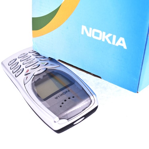 Original Nokia 8210 Unlocked Mobile Phone 2G GSM 900/1800 - Picture 23 of 23