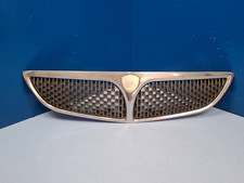 Lancia Lybra 2003 Grille calandre supérieure de pare-chocs avant 46797131