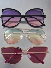 Lot of Vintage Sunglasses