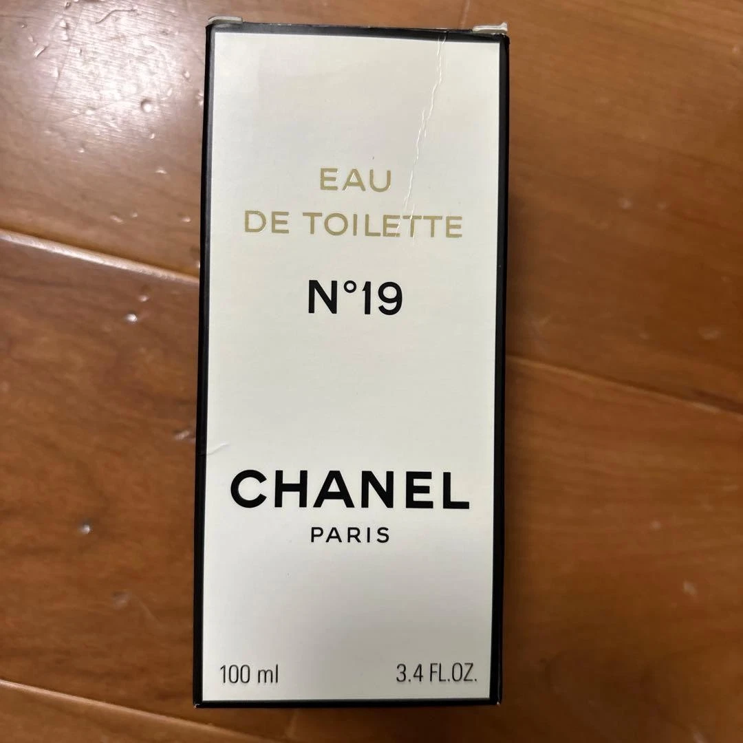 CHANEL Spray Women Chanel No 19 for sale | eBay