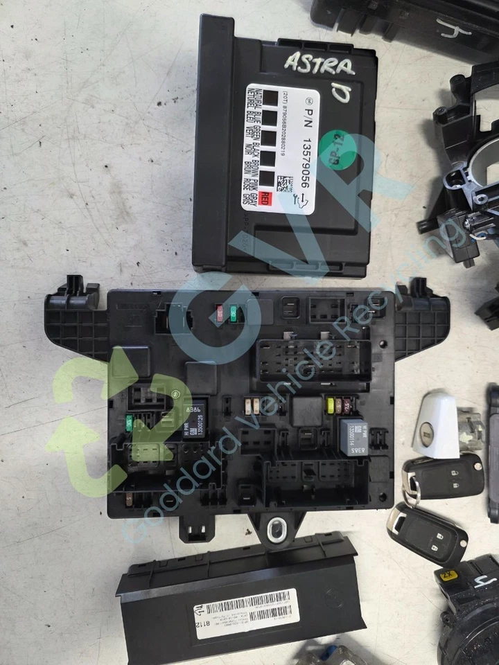 VAUXHALL ASTRA SRI MK6 (J) (A3400) 2009-2010 Engine ECU Kit 12644081 - Image 3 of 4