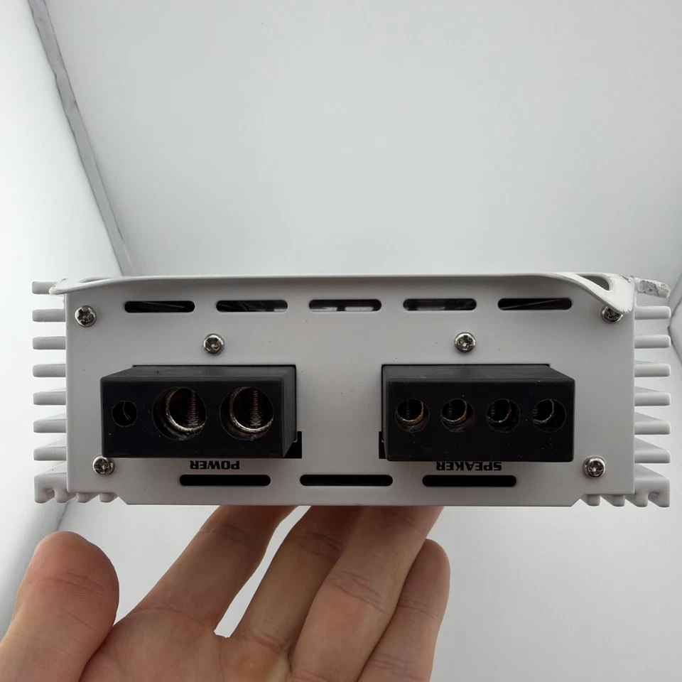 READ SKAR AUDIO RP-800.1DM MONOBLOCK CLASS D 1,200 WATT MAX MARINE SUB AMPLIFIER - Image 4 of 4