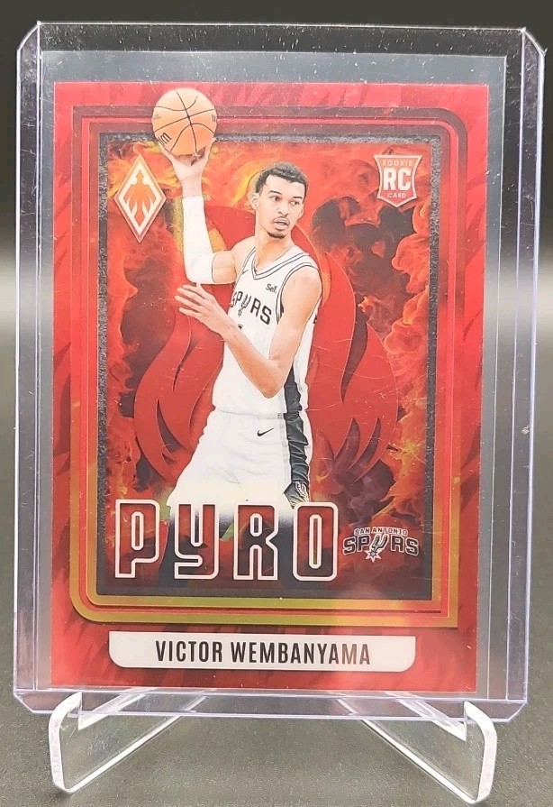 2023-24 Phoenix - Victor Wembanyama - Pyro RC Red Prizm #/125 - Spurs