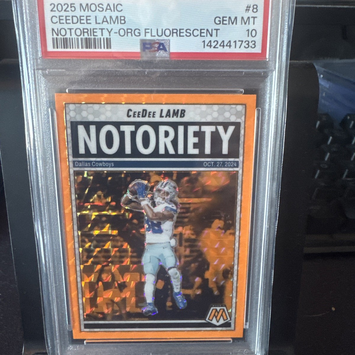2025 Panini Mosaic - Notoriety CeeDee Lamb #8 Orange Fluorescent