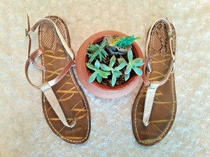 gold flat sandals size 11