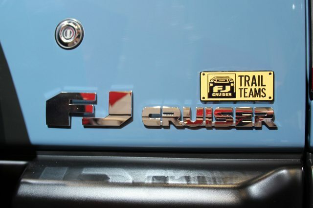 FJ CRUISER ULTIMATE EDITION TRAIL TEAMS EMBLEM BADGE SET GENUINE