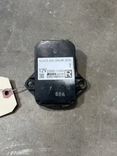 10-16 OEM Cadillac SRX Right Passenger Headlight Leveling Level Adjust Module