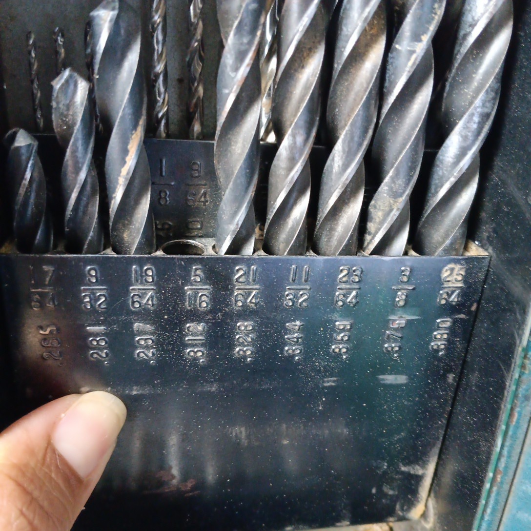 Vintage Huot St. Paul Drill Index 60 Drill 28 Bits Set Missing 5/16