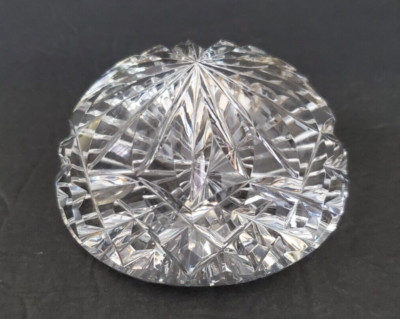 Beautiful Cut Crystal Half Sphere Paperweight 3.5'' Diameter x 1.75'' Tall