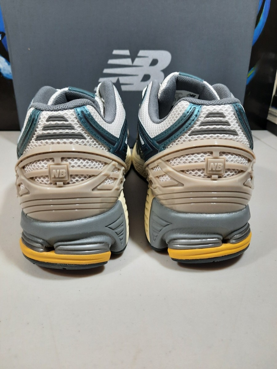 New Balance 1906R 