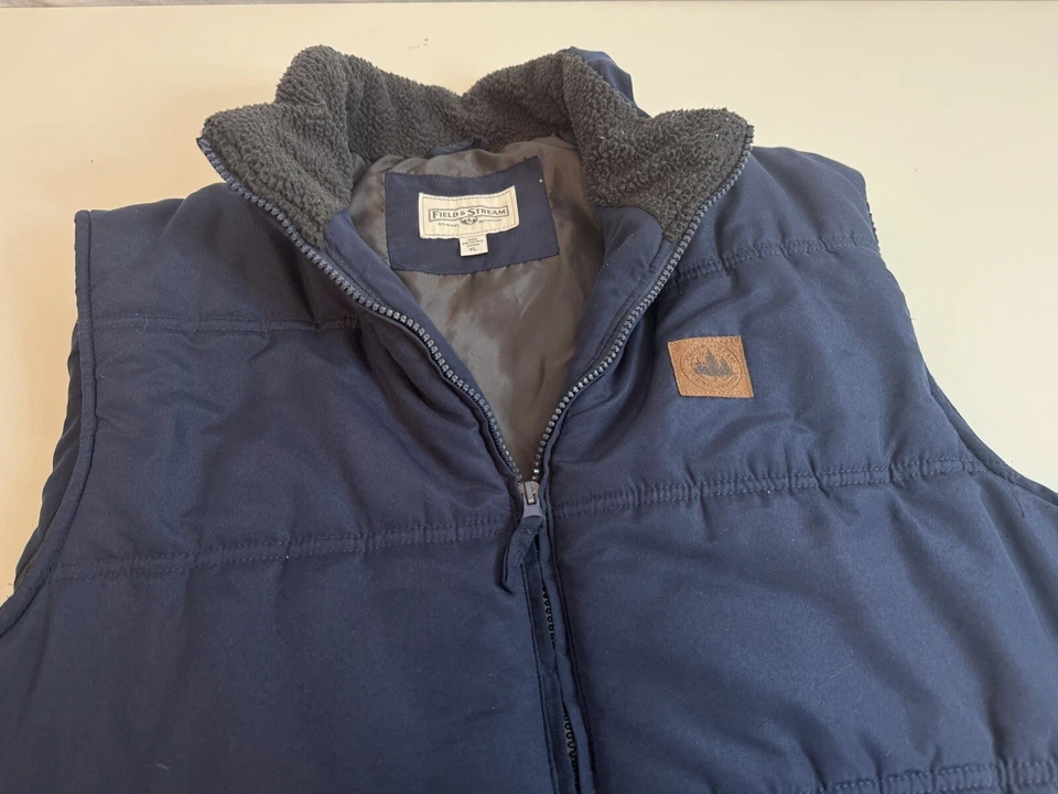 Field & Stream Quilted Vest Jacket Blue Full Zip Size XL Hunting Outdoor Puffer - Image 4 of 4