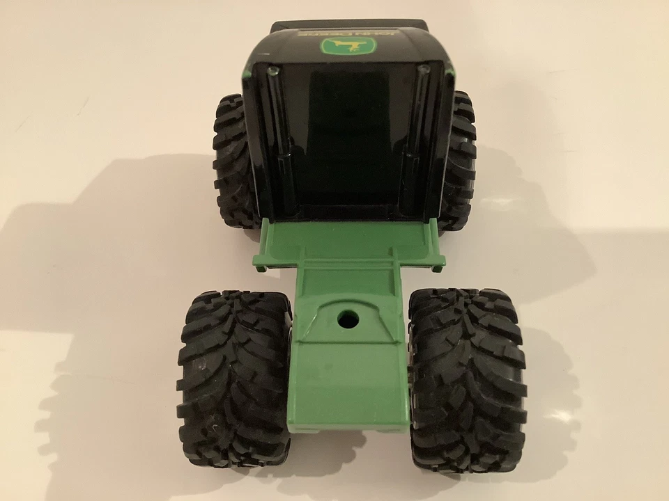 ERTL JOHN DEERE MONSTER TREADS SEMI HAULER 5.5" TRUCK ONLY - Image 4 of 4