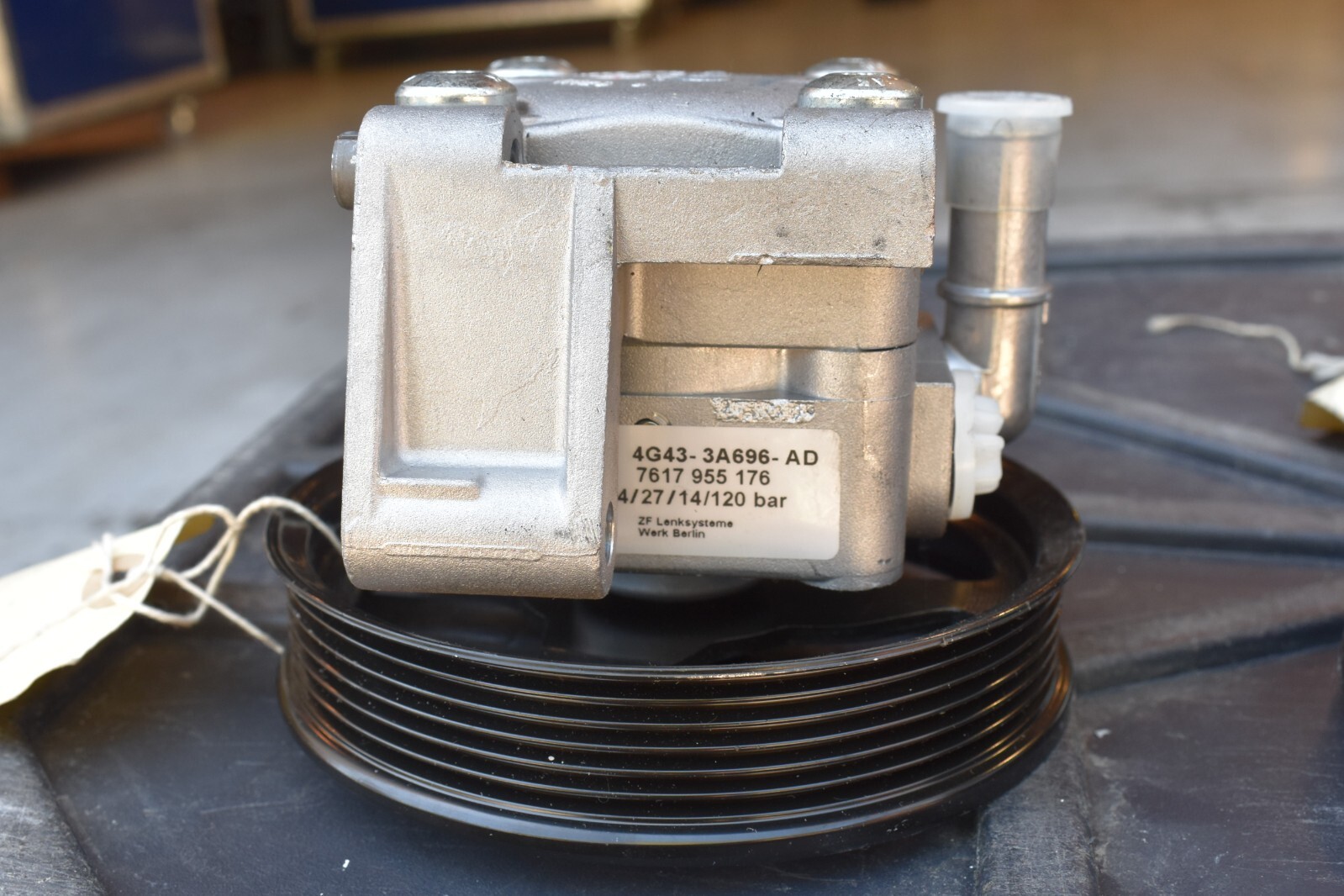 Aston Martin V12 Vantage / DB9 / DBS V12, Power Steering Pump Assembly, USED