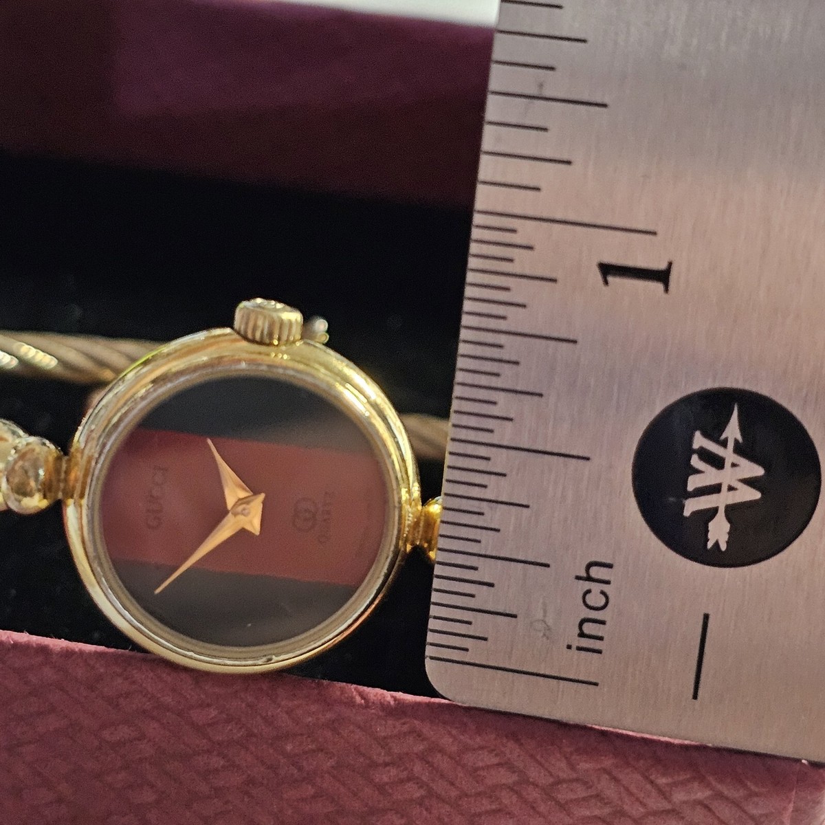 稼働品レディースGUCCI   2047−1L Gucci Ladies Watch Bangle 2047.1L Quartz Gold Women's Watch